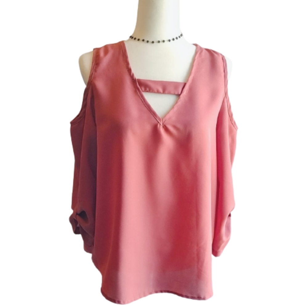 Live 4 Truth XL Cold Shoulder Top